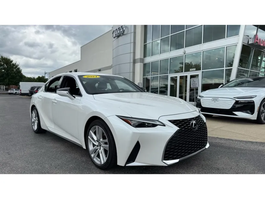 2021 Lexus IS 300 photo 1