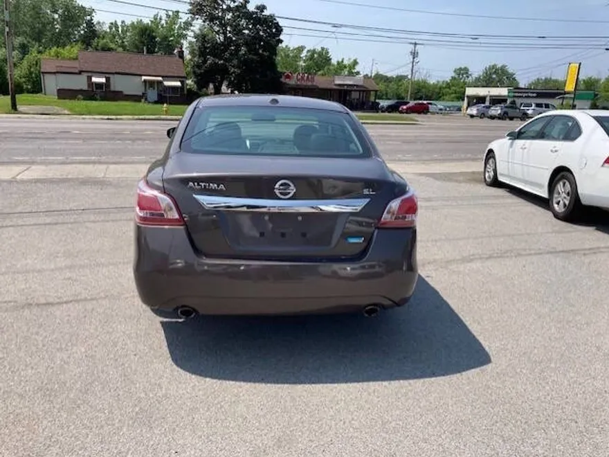 2013 Nissan Altima 2.5 SL photo 1