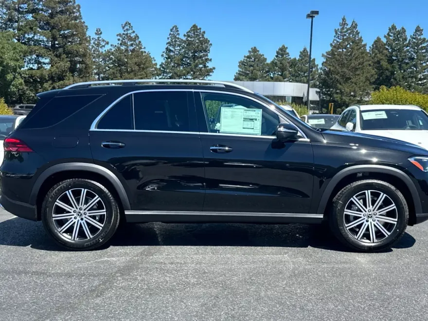 2026 Mercedes Benz GLE 350 4MATIC photo 1