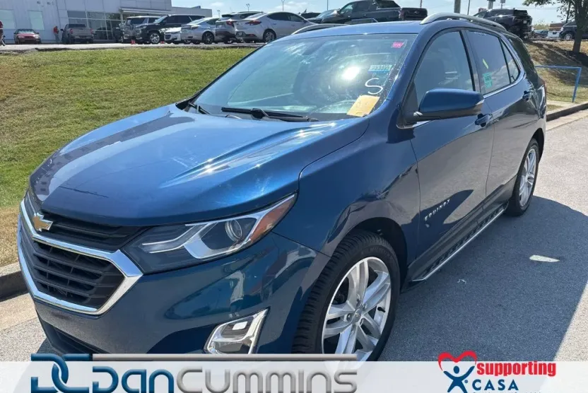 2019 Chevrolet Equinox LT photo 1