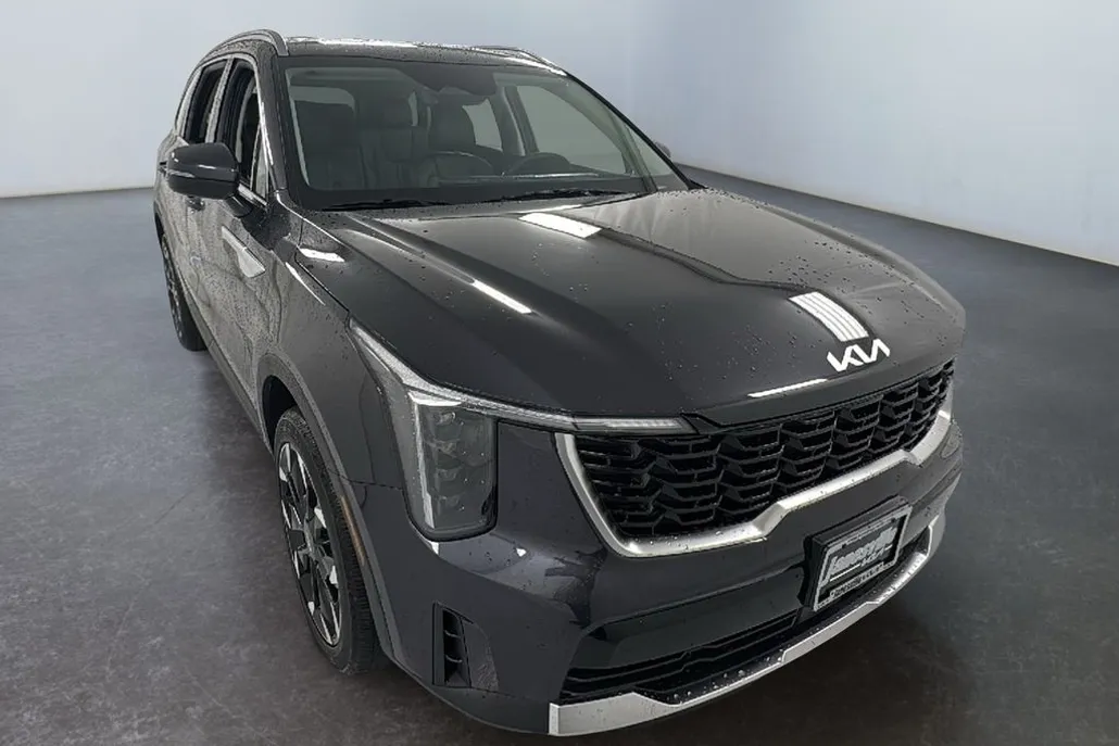 2026 Kia Sorento EX photo 1
