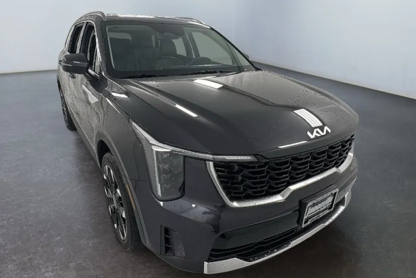 2026 Kia Sorento EX photo 1