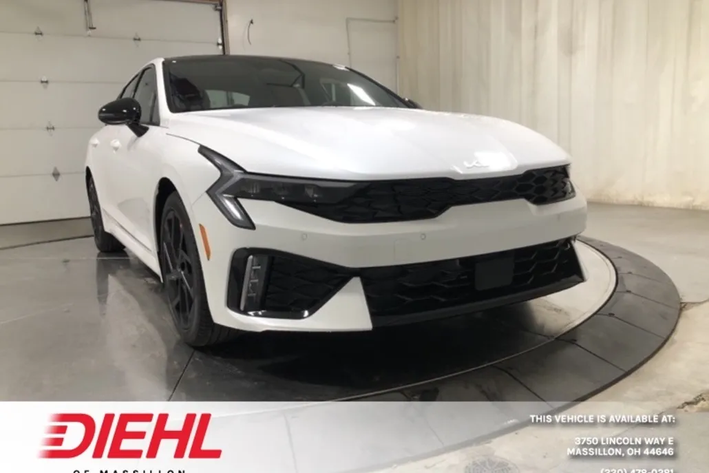 2026 Kia K5 GT-Line photo 1