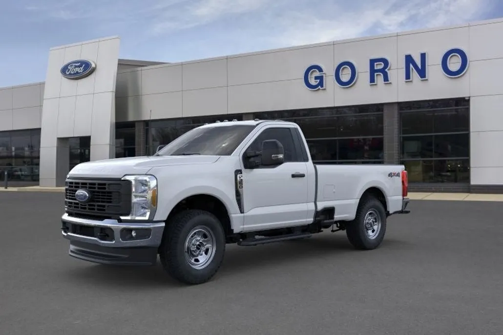 2023 Ford F-350 XL photo 1