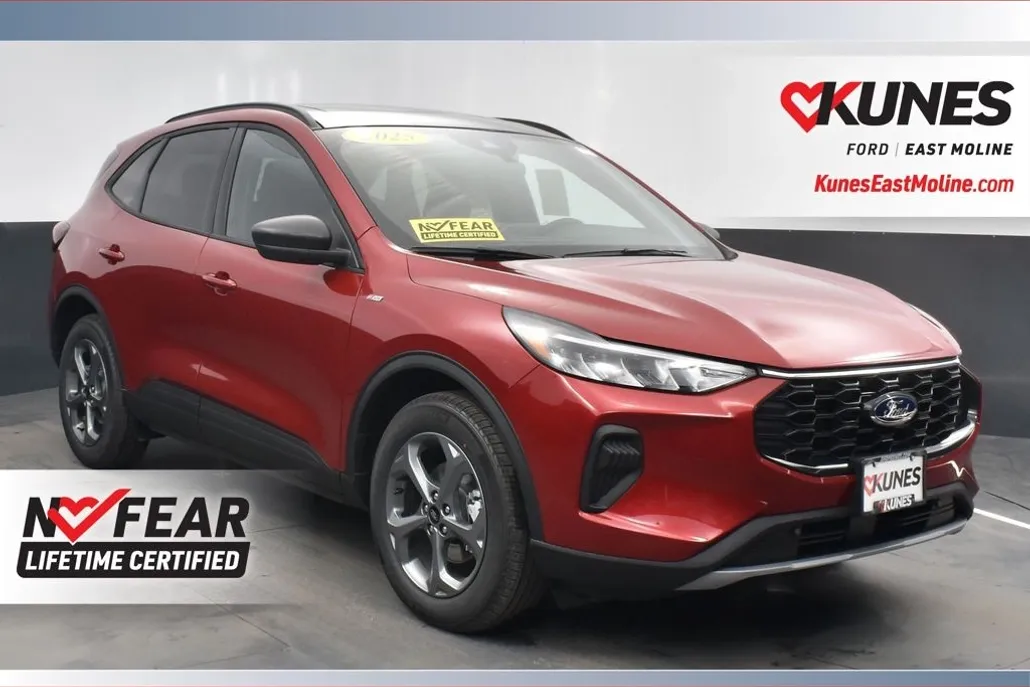 2025 Ford Escape Hybrid ST-Line photo 1