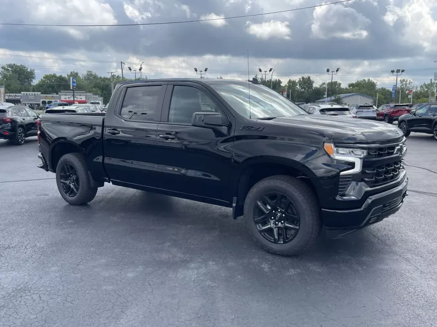 2026 Chevrolet Silverado 1500 RST photo 1