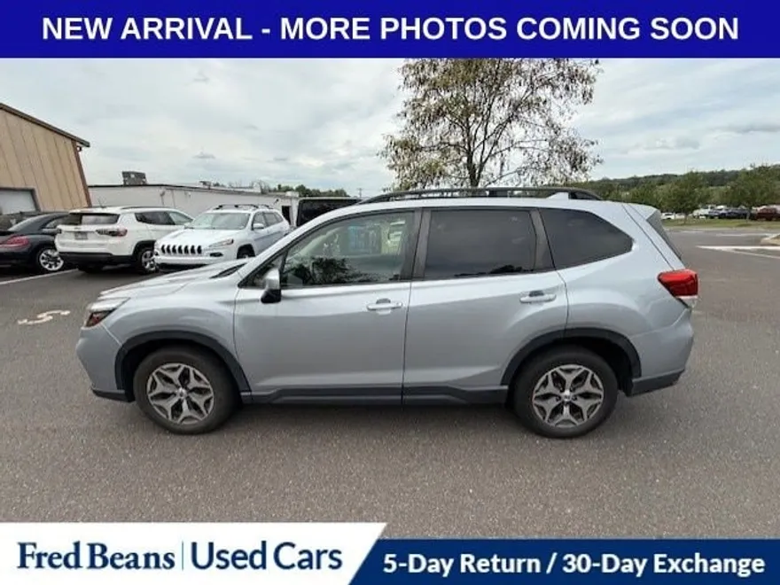 2019 Subaru Forester Premium photo 1