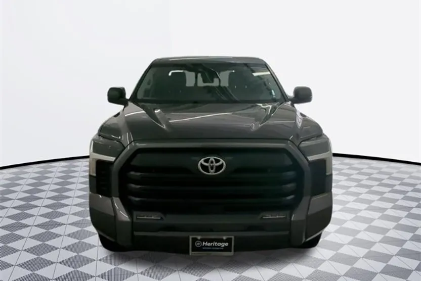 2022 Toyota Tundra SR5 photo 1