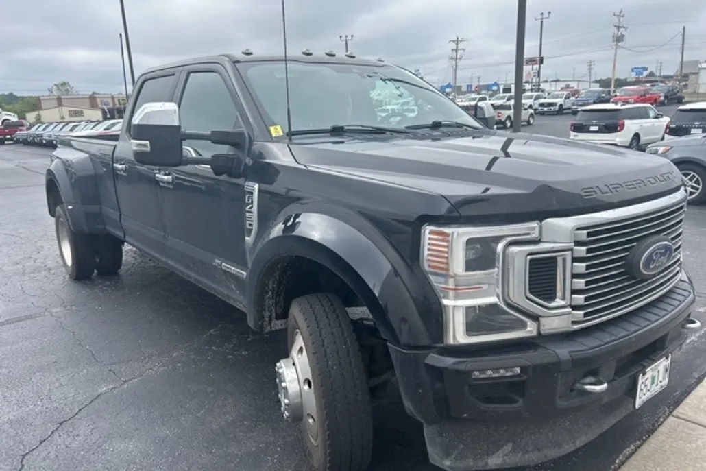 2022 Ford F-450 Platinum photo 1