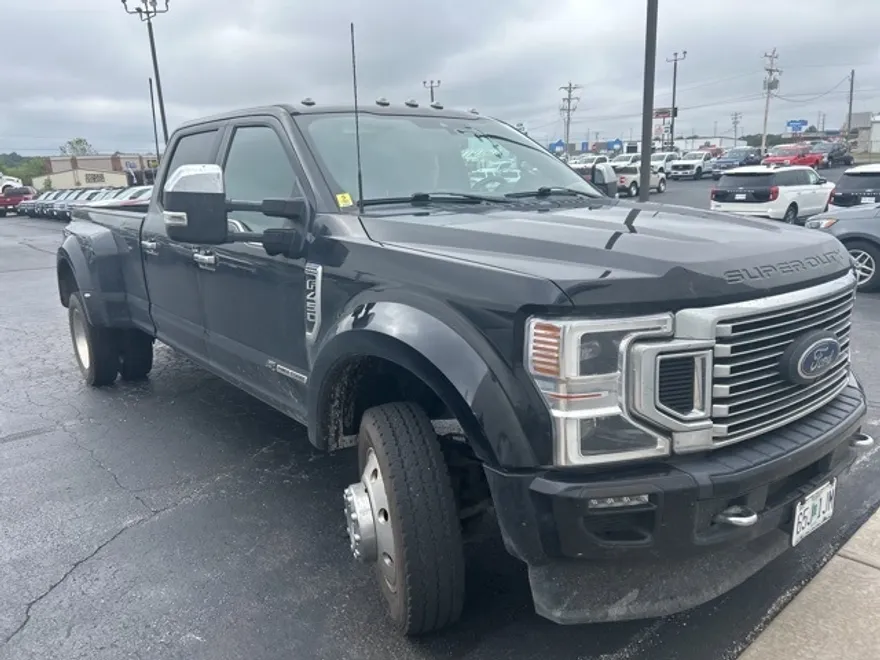 2022 Ford F-450 Platinum photo 1