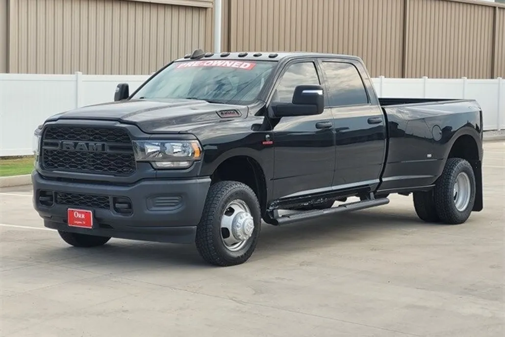 2023 Ram 3500 Tradesman photo 1