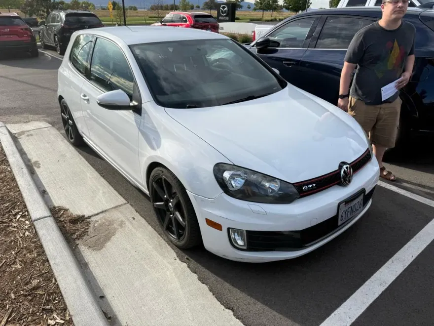 2013 Volkswagen Golf GTI photo 1