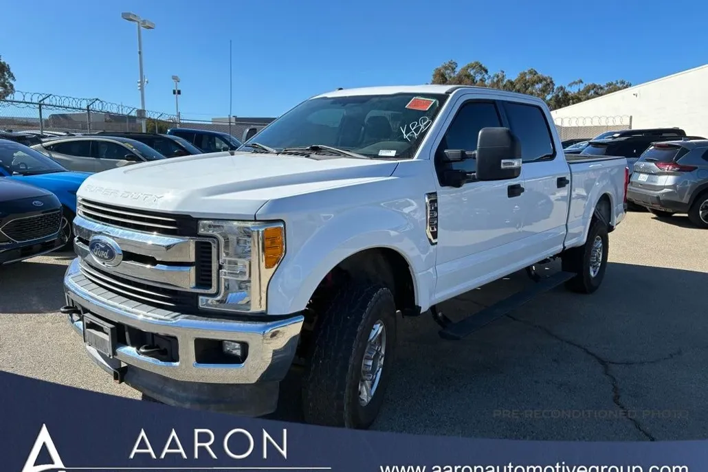 2017 Ford F-350 photo 1