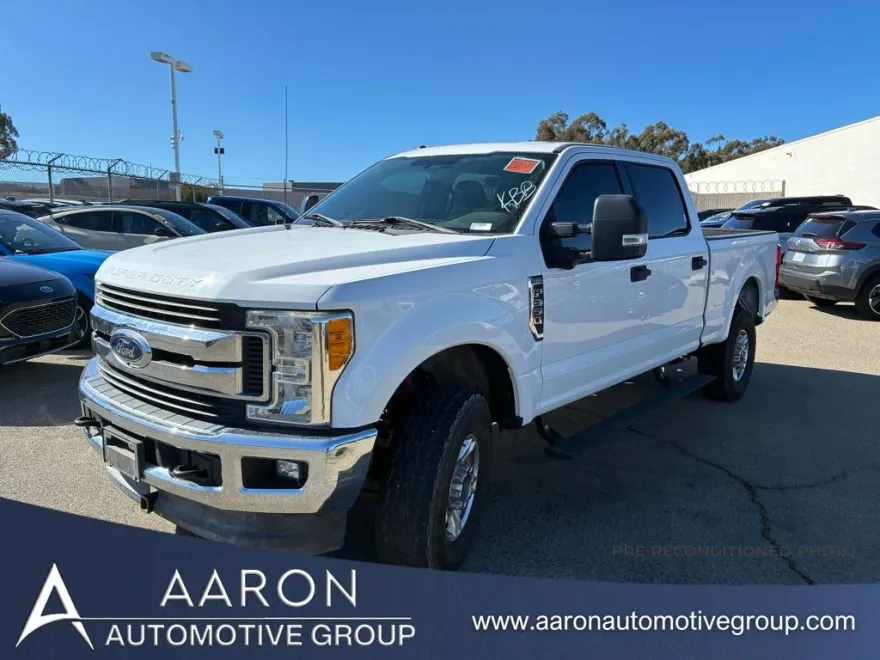 2017 Ford F-350 photo 1
