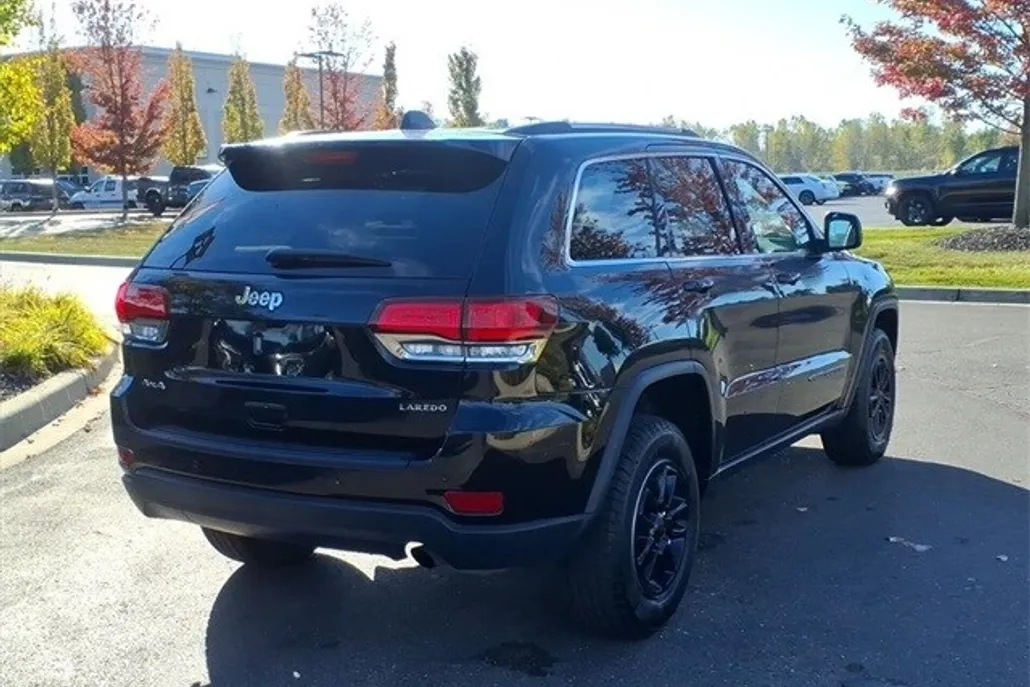 2020 Jeep Grand Cherokee Laredo E photo 1
