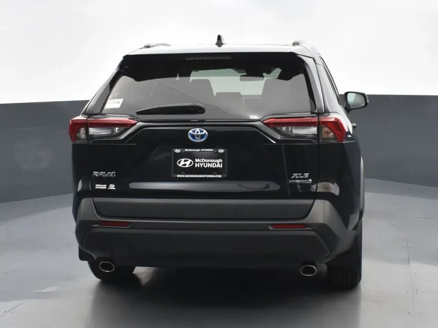 2020 Toyota RAV4 Hybrid XLE photo 1