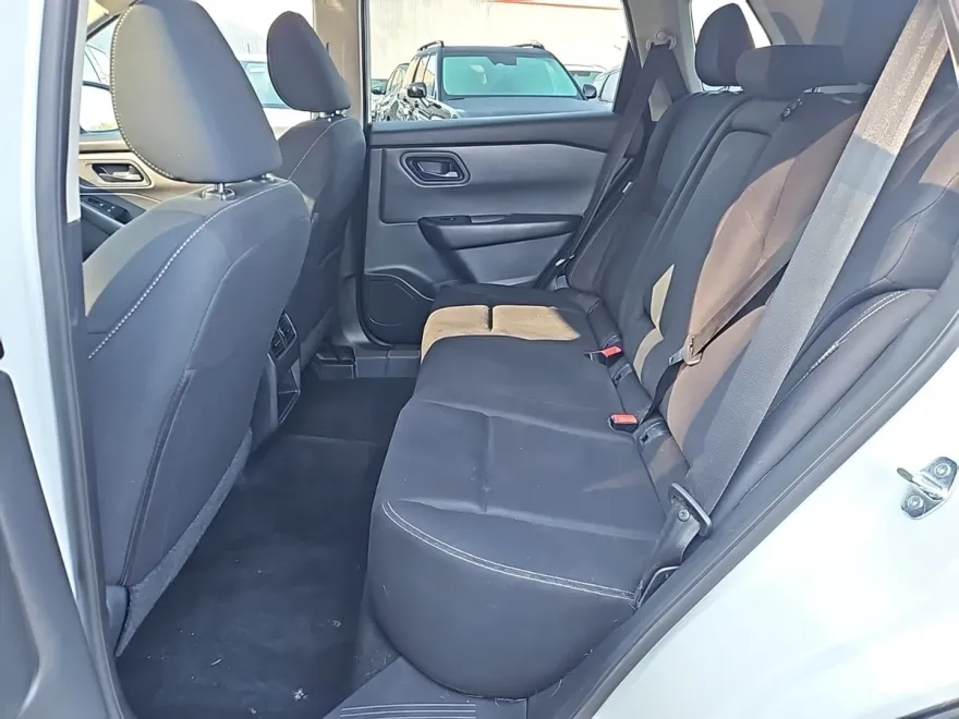 2024 Nissan Rogue S photo 1