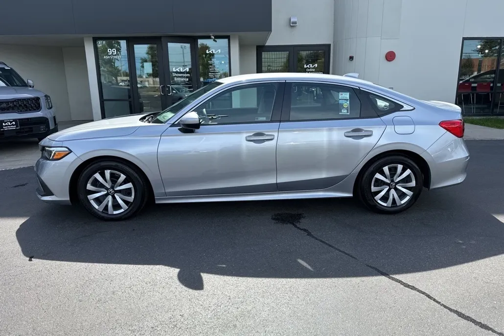 2024 Honda Civic LX photo 1