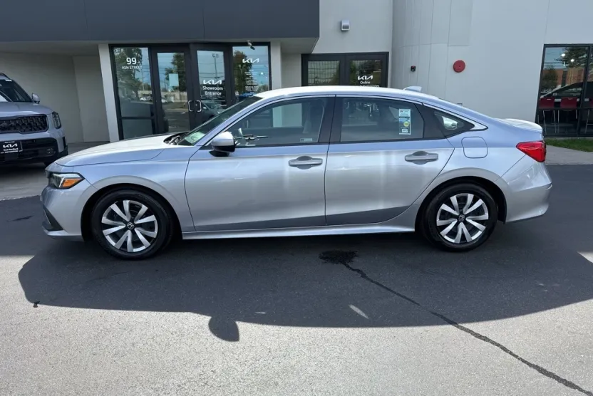 2024 Honda Civic LX photo 1