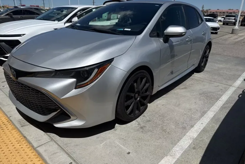 2020 Toyota Corolla XSE photo 1