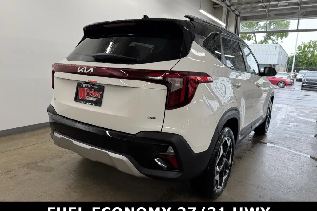 2026 Kia Seltos S photo 1