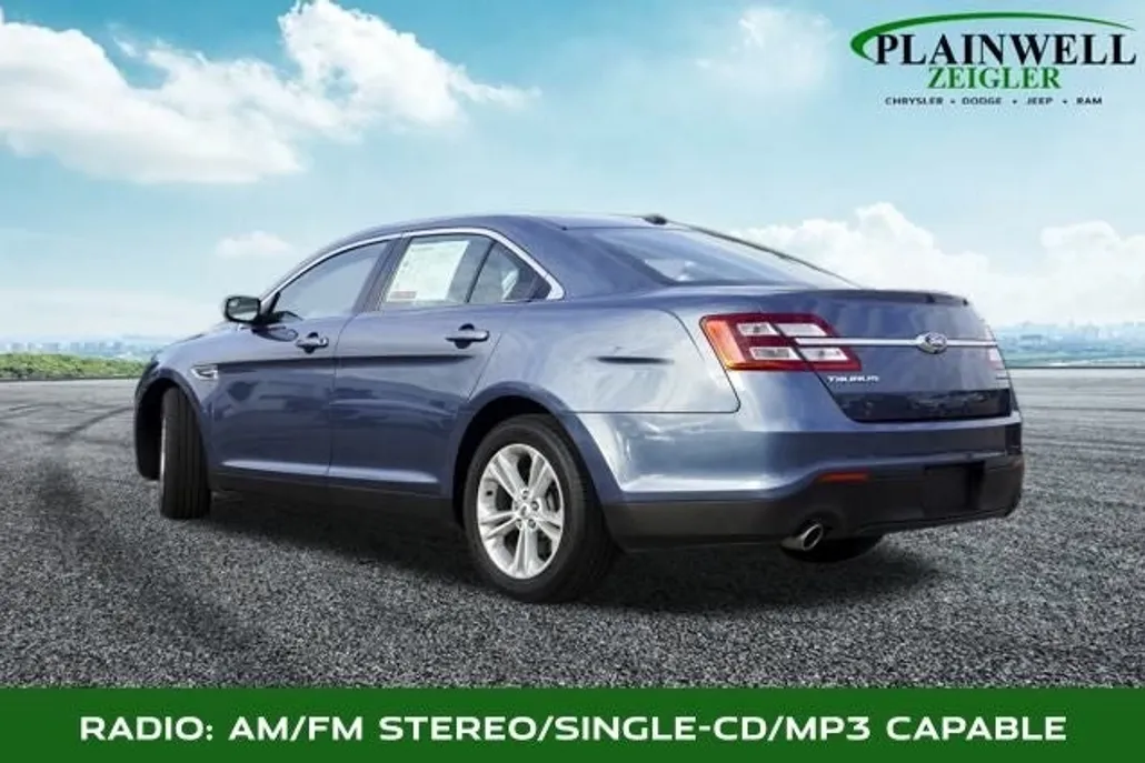 2019 Ford Taurus SE photo 1