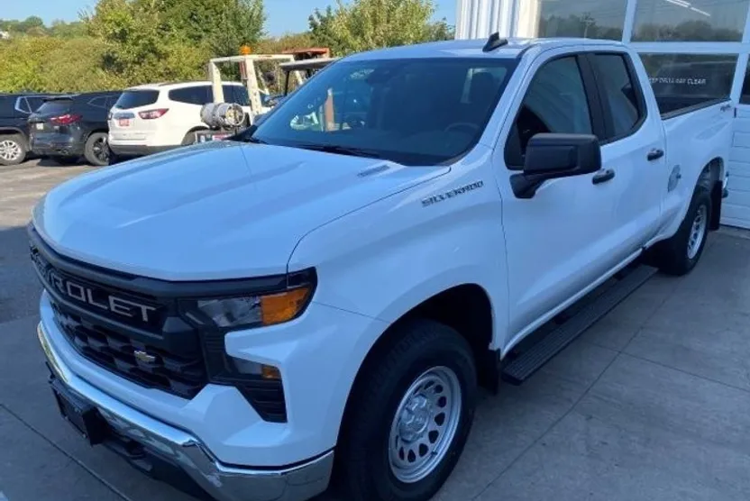 2025 Chevrolet Silverado 1500 Work Truck photo 1
