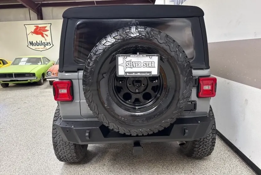 2018 Jeep Wrangler Unlimited Rubicon photo 1