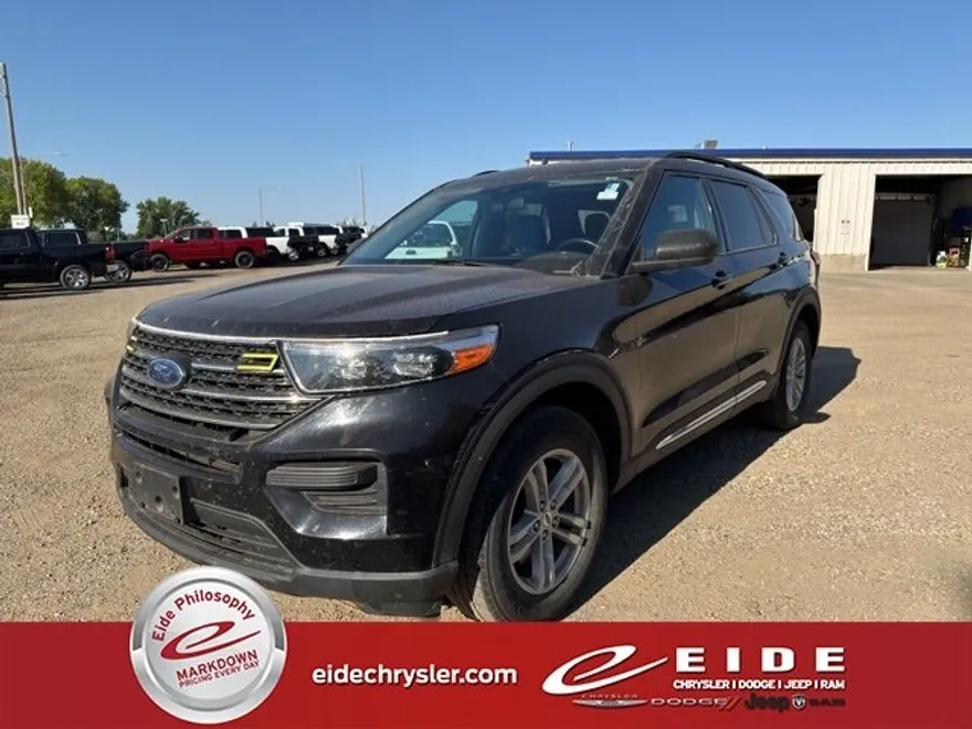 2021 Ford Explorer XLT photo 1