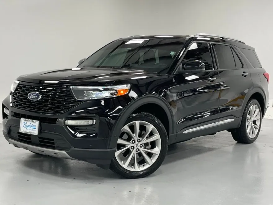 2022 Ford Explorer Platinum photo 1