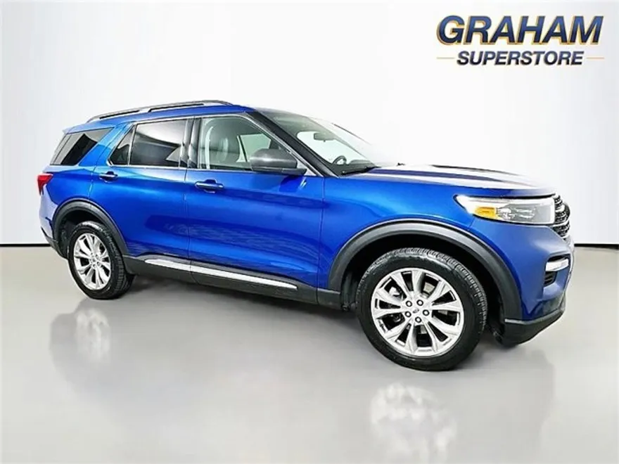 2021 Ford Explorer XLT photo 1
