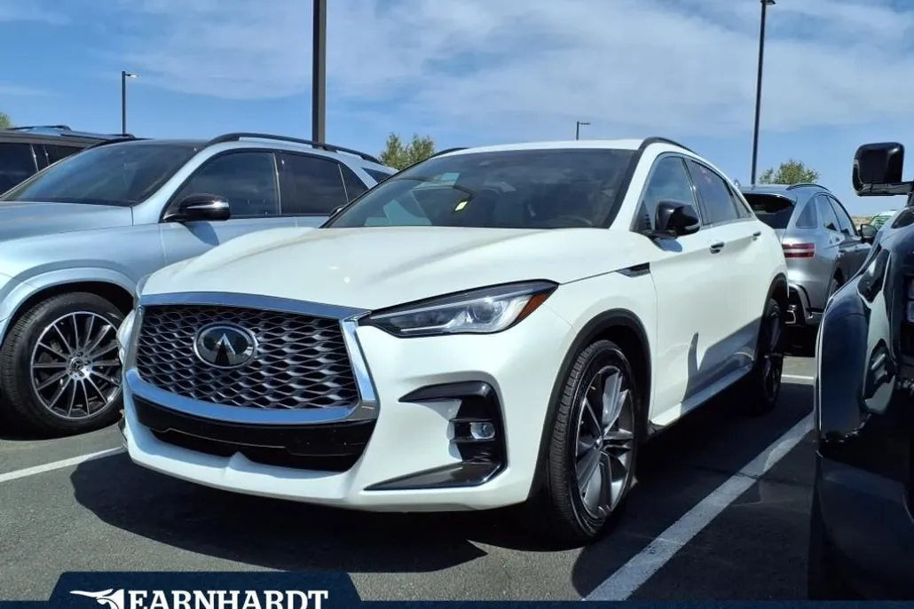 2024 Infiniti QX55 Luxe photo 1