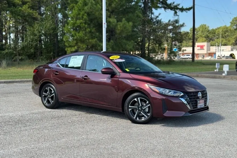 2024 Nissan Sentra SV photo 1