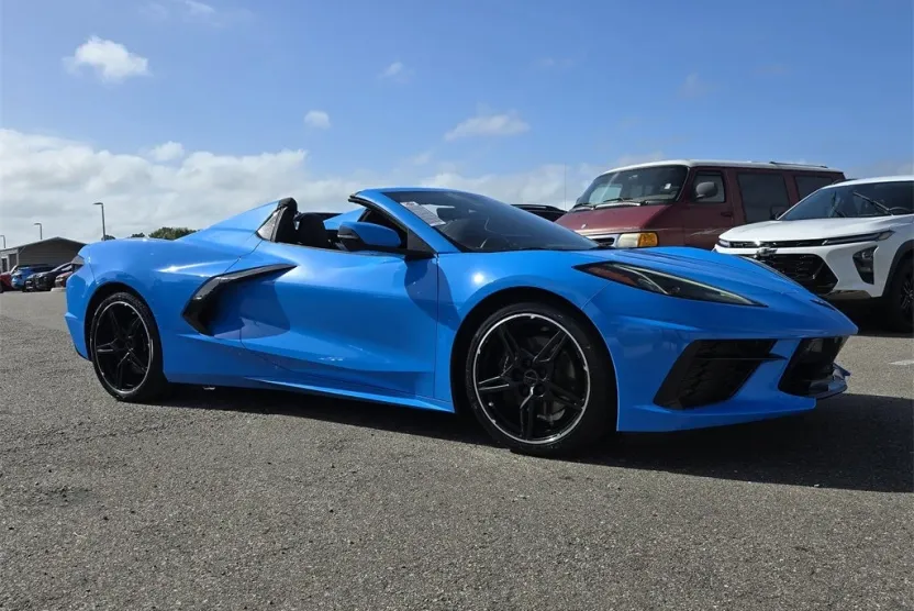 2020 Chevrolet Corvette Stingray 3LT photo 1