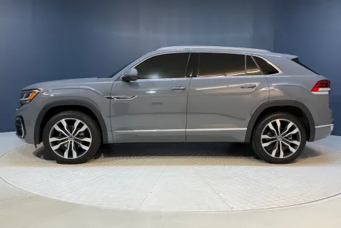 2020 Volkswagen Atlas Cross Sport V6 SEL Premium R-Line photo 2