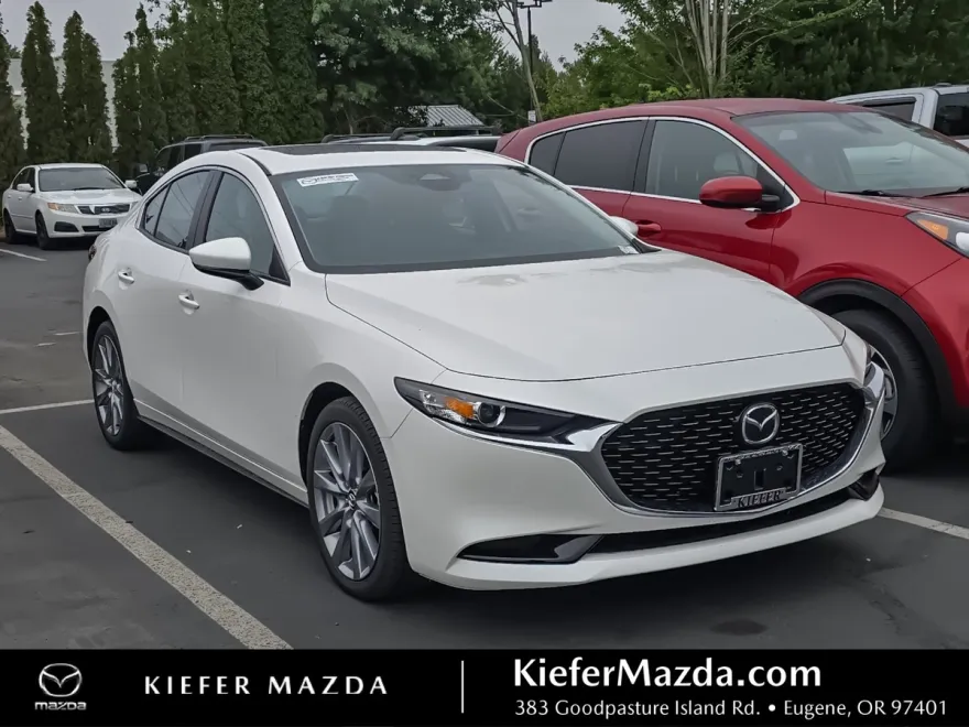 2025 Mazda Mazda3 2.5 s Preferred photo 1