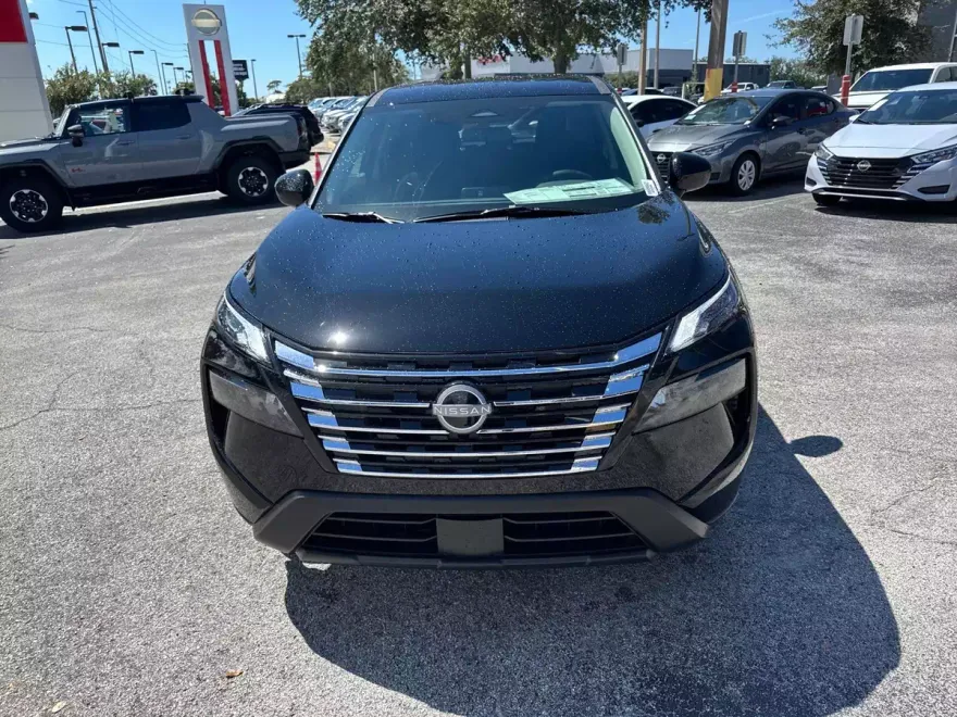 2026 Nissan Rogue SV photo 1