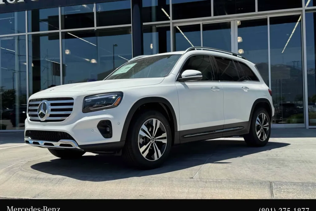 2025 Mercedes Benz GLB 250 4MATIC photo 1