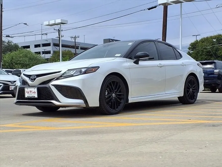2022 Toyota Camry XSE photo 1