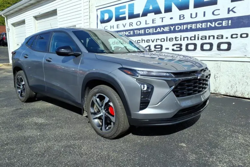 2024 Chevrolet Trax photo 1