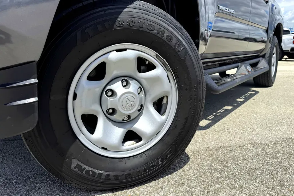 2021 Toyota Tacoma SR photo 1