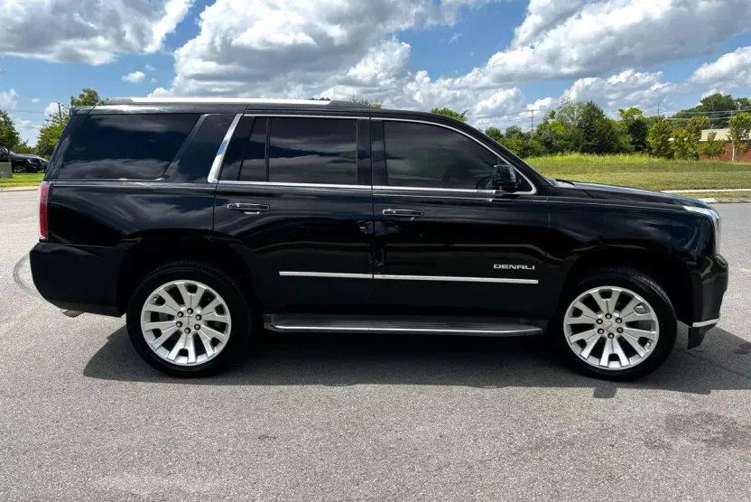 2015 Gmc Yukon Denali photo 1