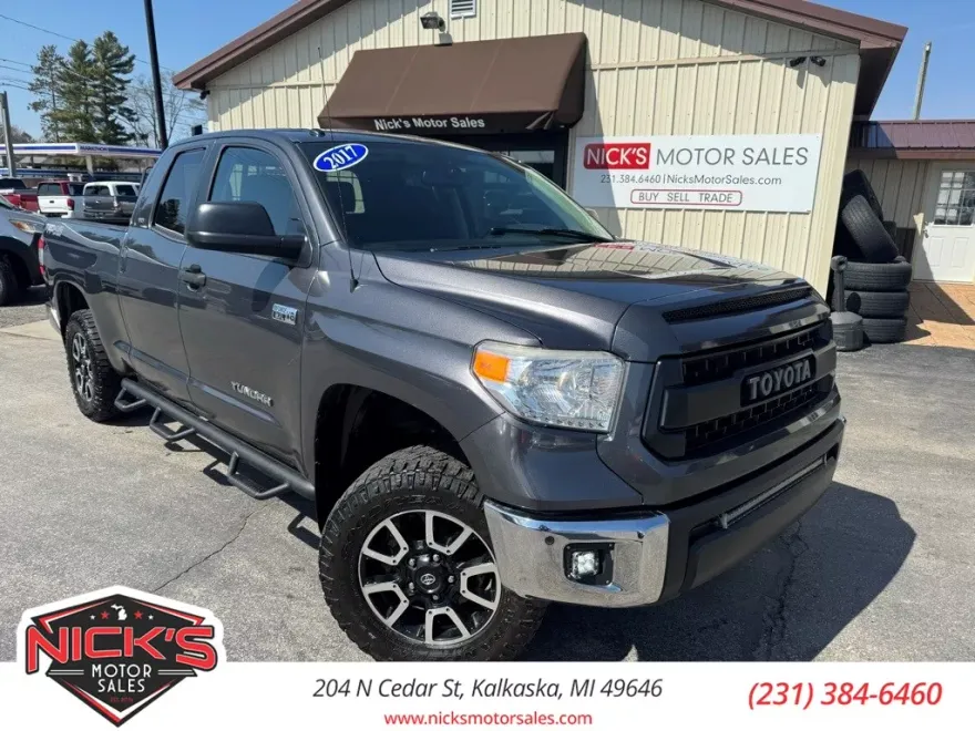 2017 Toyota Tundra TRD Pro photo 1