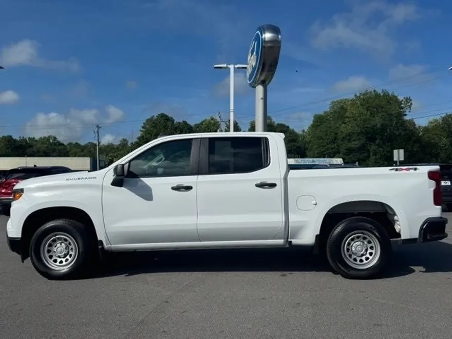 2024 Chevrolet Silverado 1500 photo 1