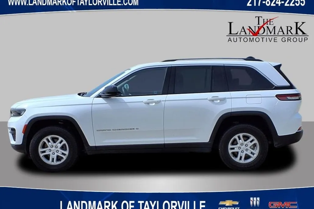 2022 Jeep Grand Cherokee Laredo photo 1