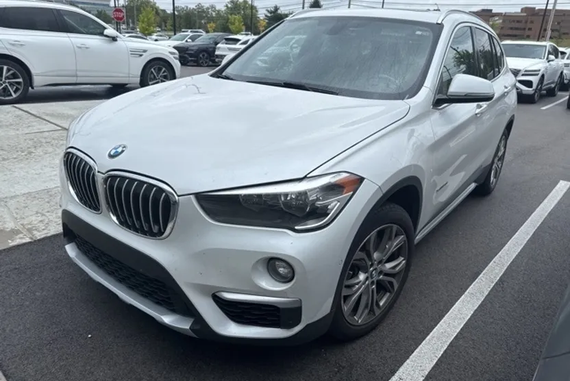 2017 Bmw X1 sDrive28i photo 1
