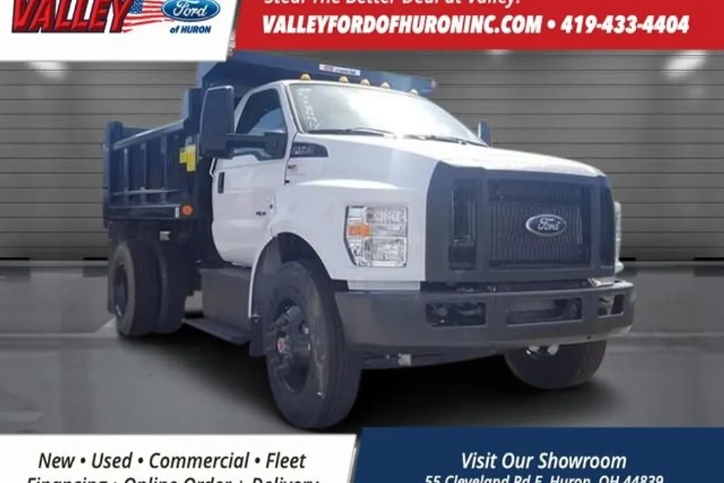 2025 Ford F-750 photo 1