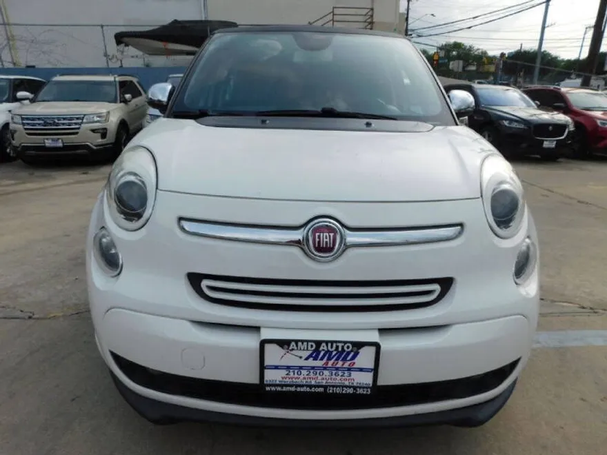 2014 Fiat 500L Lounge photo 1