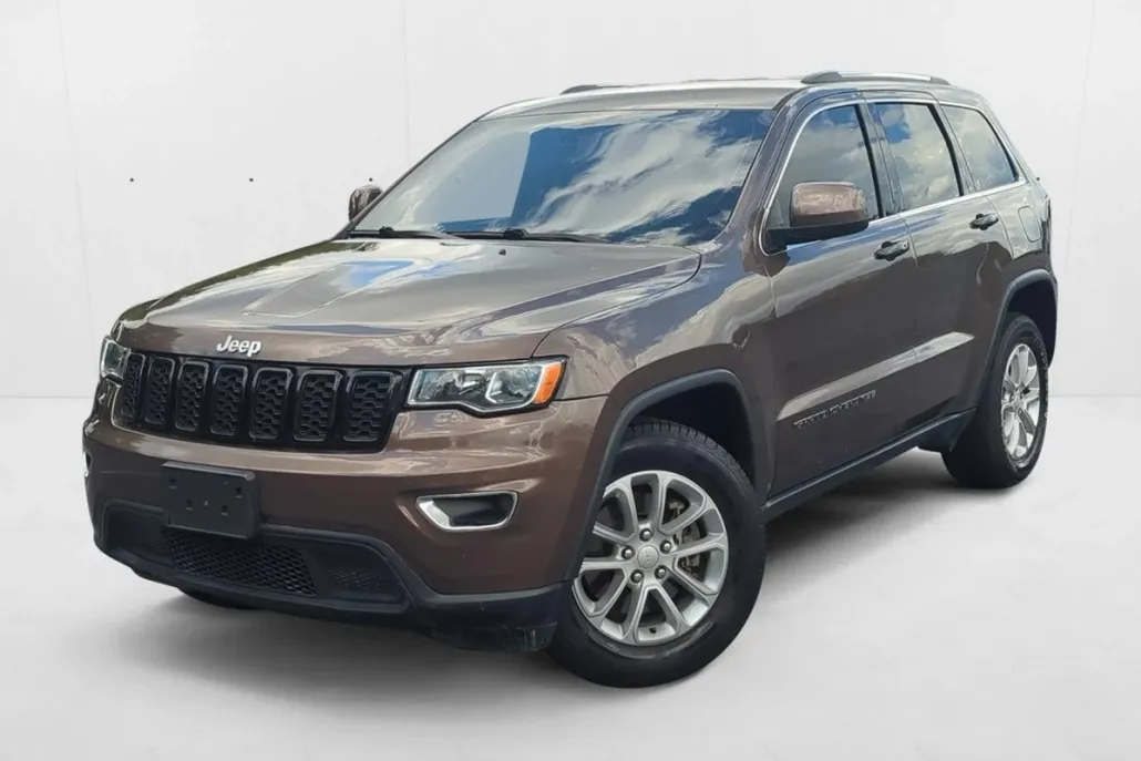 2021 Jeep Grand Cherokee Laredo photo 1