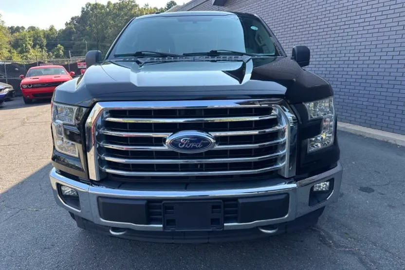 2017 Ford F-150 XLT photo 1